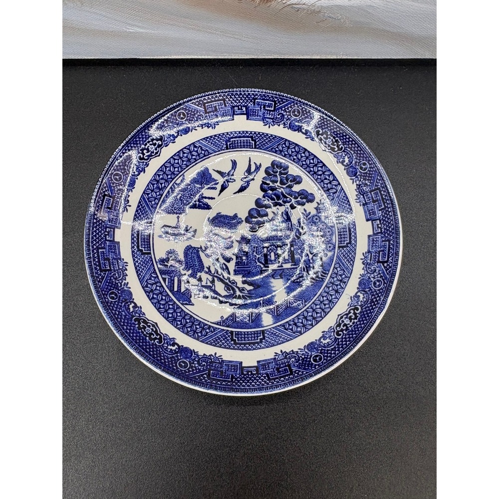 Johnson Brothers Blue Willow Saucer Plate Made in England Blue White 5.5 Inch